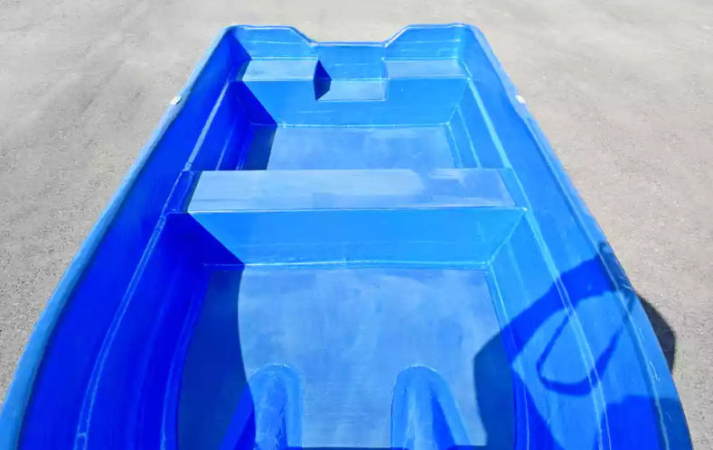 Стеклопластиковая лодка Neman-340 (тримаран) в Анапе