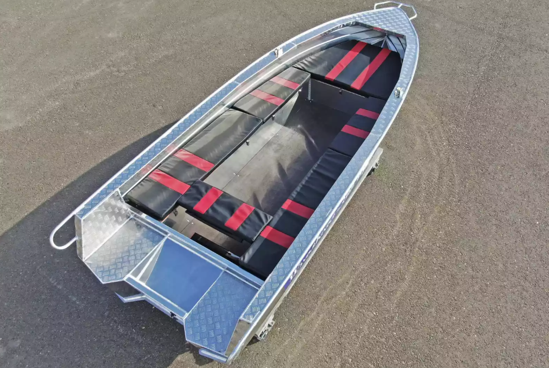 Алюминиевая лодка Wyatboat-390РМ увеличенный борт в Анапе
