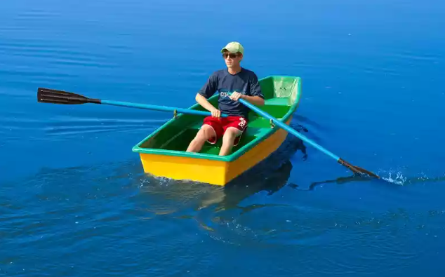 Стеклопластиковая лодка Малютка в Анапе