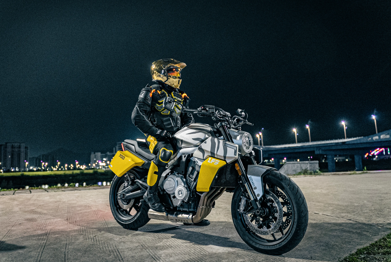 Мотоцикл Benda LFS 700 в Анапе