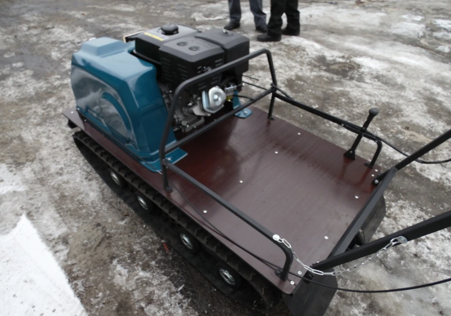 Мотобуксировщик AhtaR LR13 с реверс-вариатором Буран (задний ход) в Анапе