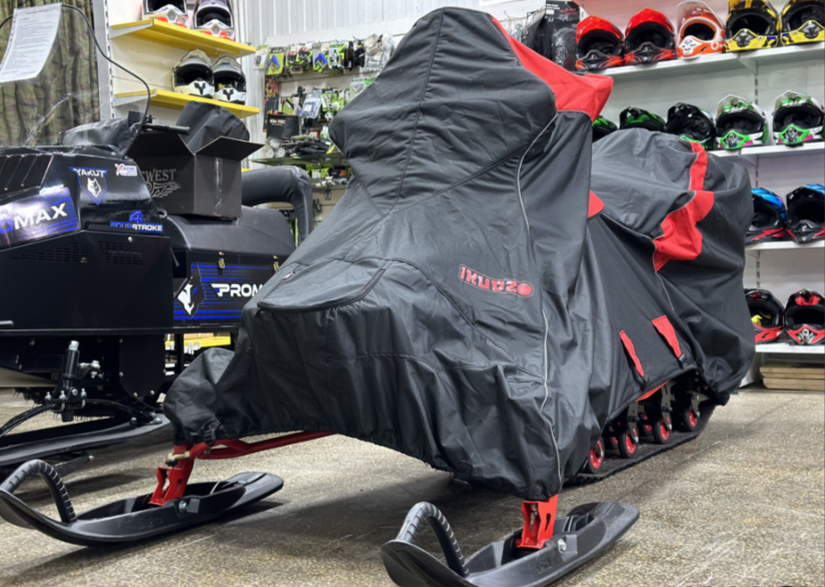 Чехол транспорт. снегохода IKUDZO HUNTER черно-красный Оксфорд ПРЕМИУМ качества с лого IKUDZO в Анапе