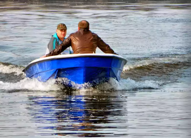 Стеклопластиковая лодка Wyatboat 430 тримаран в Анапе