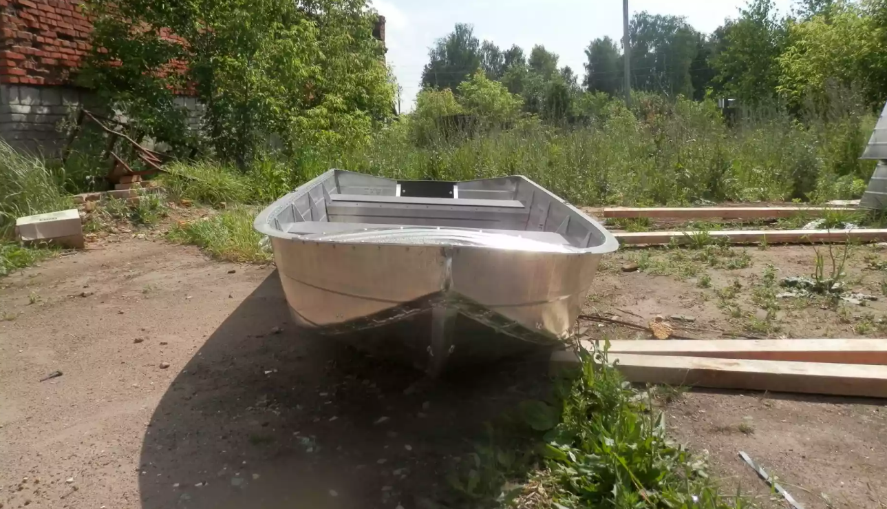 Алюминиевая лодка Вятка-Профи 32 в Анапе