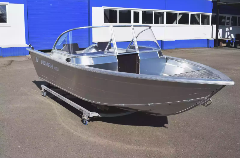 Алюминиевая лодка  Неман-400 DCM в Анапе