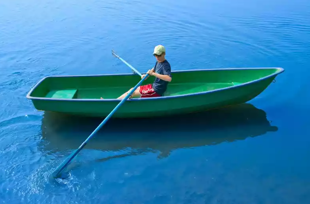 Стеклопластиковая Лодка Голавль в Анапе