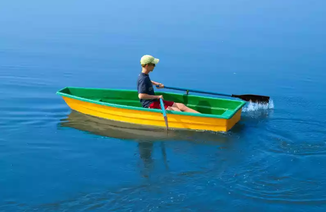 Стеклопластиковая лодка Малютка в Анапе