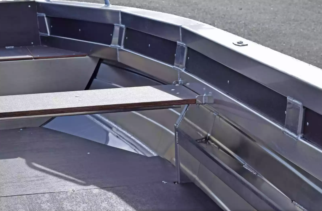 Алюминиевая лодка  Неман-480 Р в Анапе