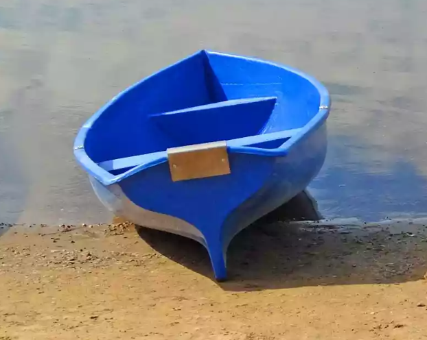 Стеклопластиковая лодка Омуль в Анапе