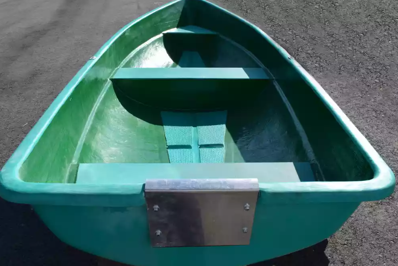 Стеклопластиковая Лодка Голавль в Анапе