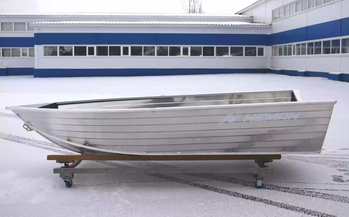 Алюминиевая лодка Неман-400 в Анапе
