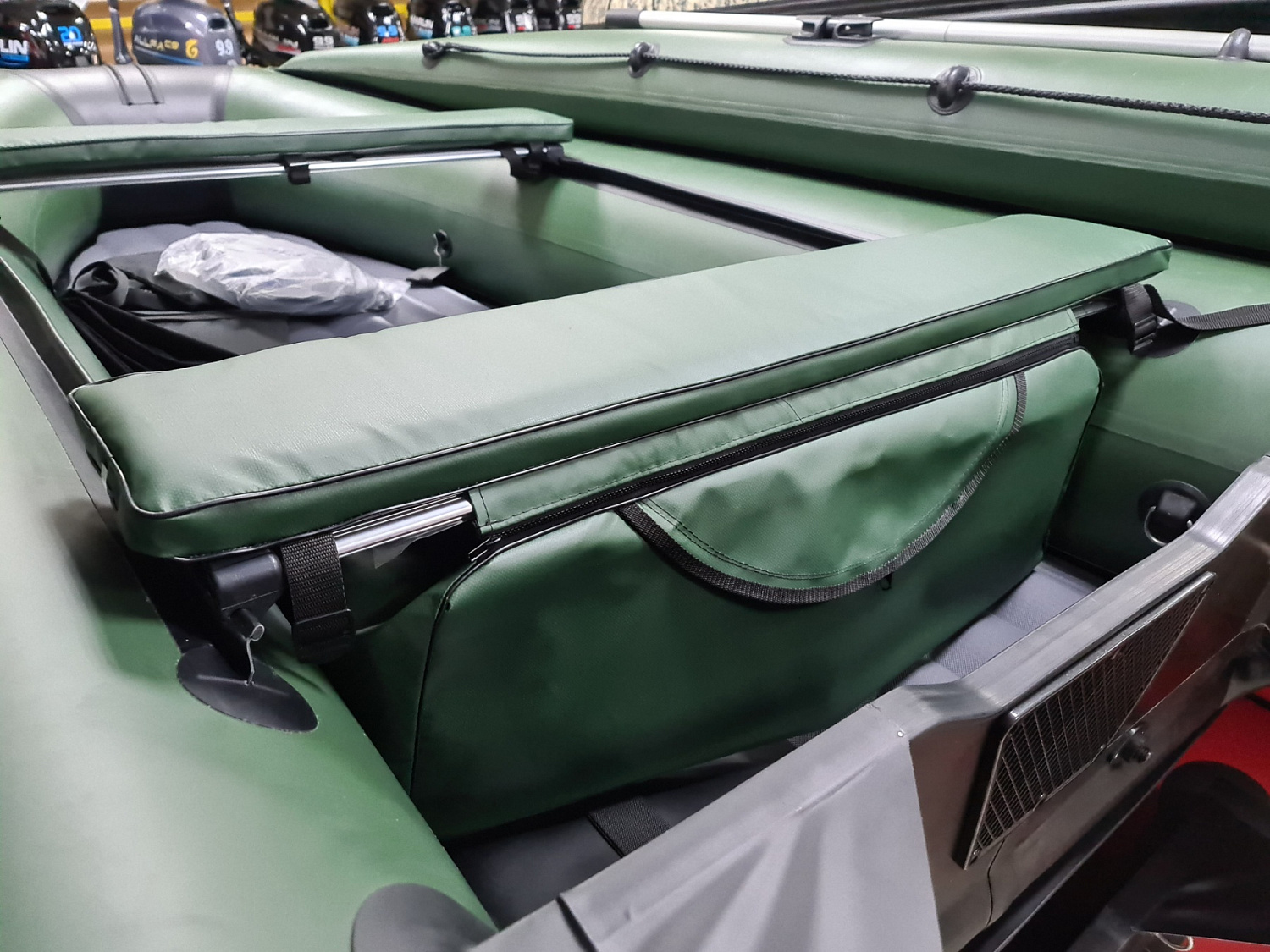 КОМПЛЕКТ МЯГКИХ НАКЛАДОК С СУМКОЙ ДЛЯ ЛОДОК 90Х20 ЗЕЛЕНЫЙ в Анапе