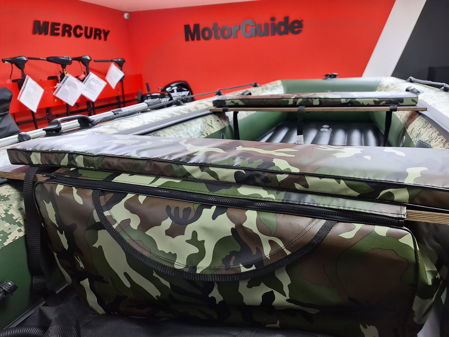 КОМПЛЕКТ МЯГКИХ НАКЛАДОК С СУМКОЙ ДЛЯ ЛОДОК 105Х20 КАМУФЛЯЖ в Анапе