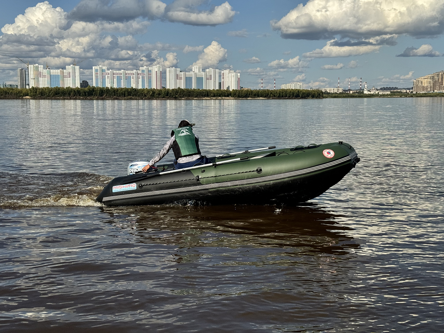 Лодка MISHIMO BIG FLOOR 400 в Анапе