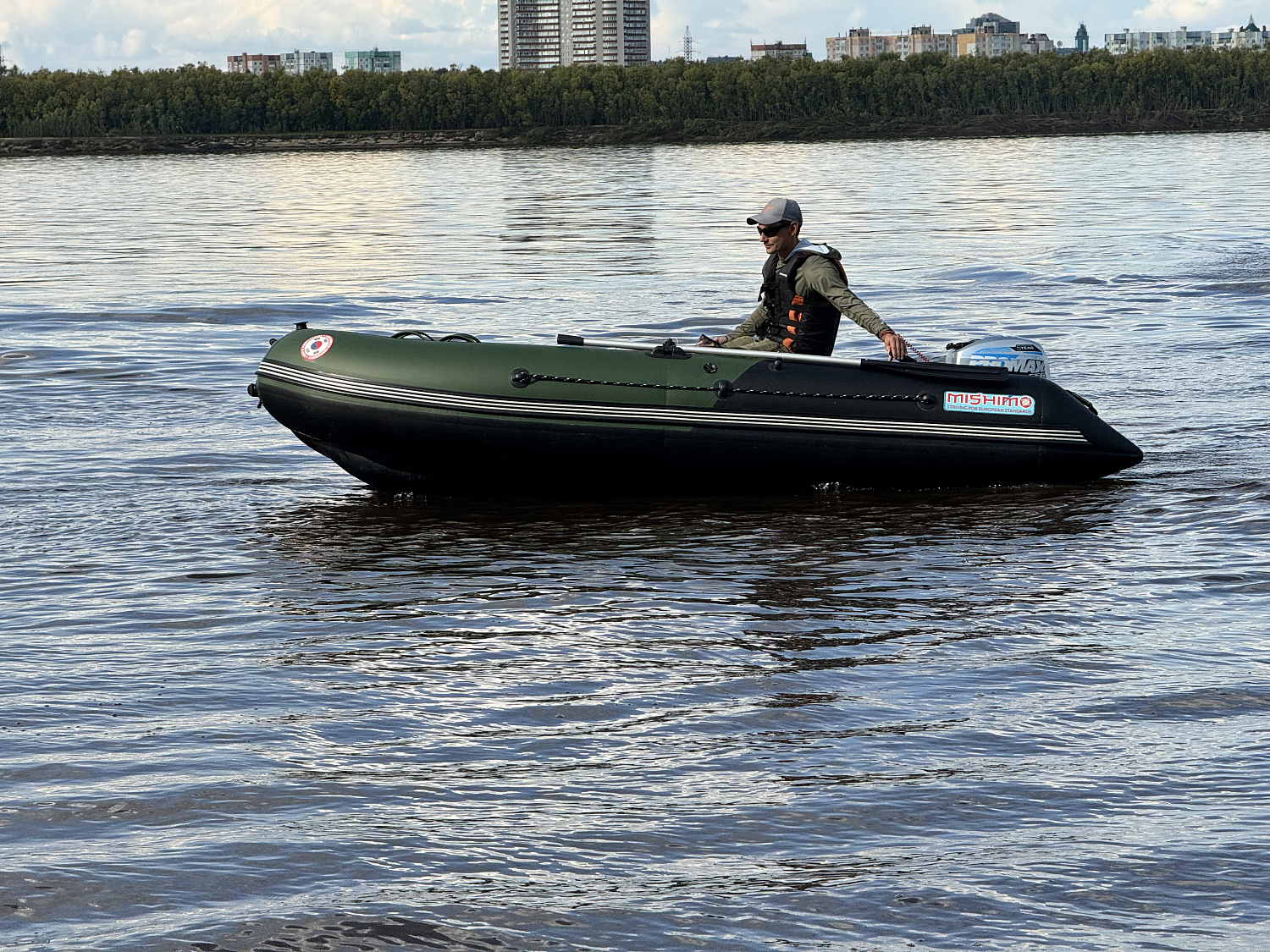 Лодка MISHIMO BIG FLOOR 380 в Анапе