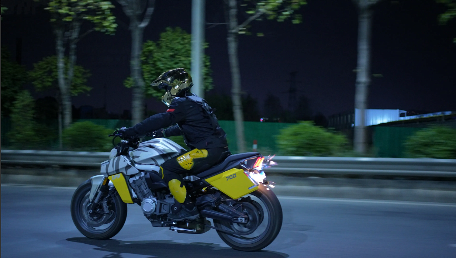 Мотоцикл Benda LFS 700 в Анапе