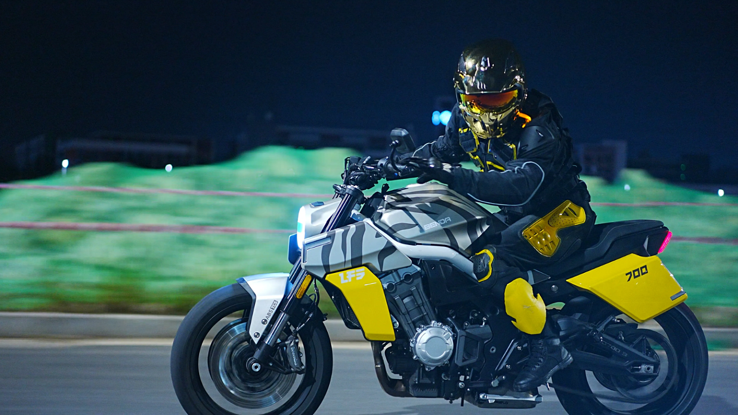 Мотоцикл Benda LFS 700 в Анапе